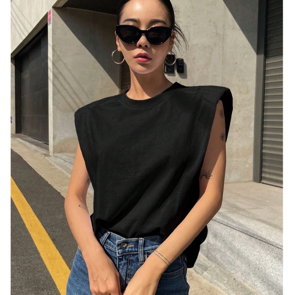 Cotton Padded Shoulders Black Muscle Tee Shirt Stretchy Round Neck - Picture 2 of 8